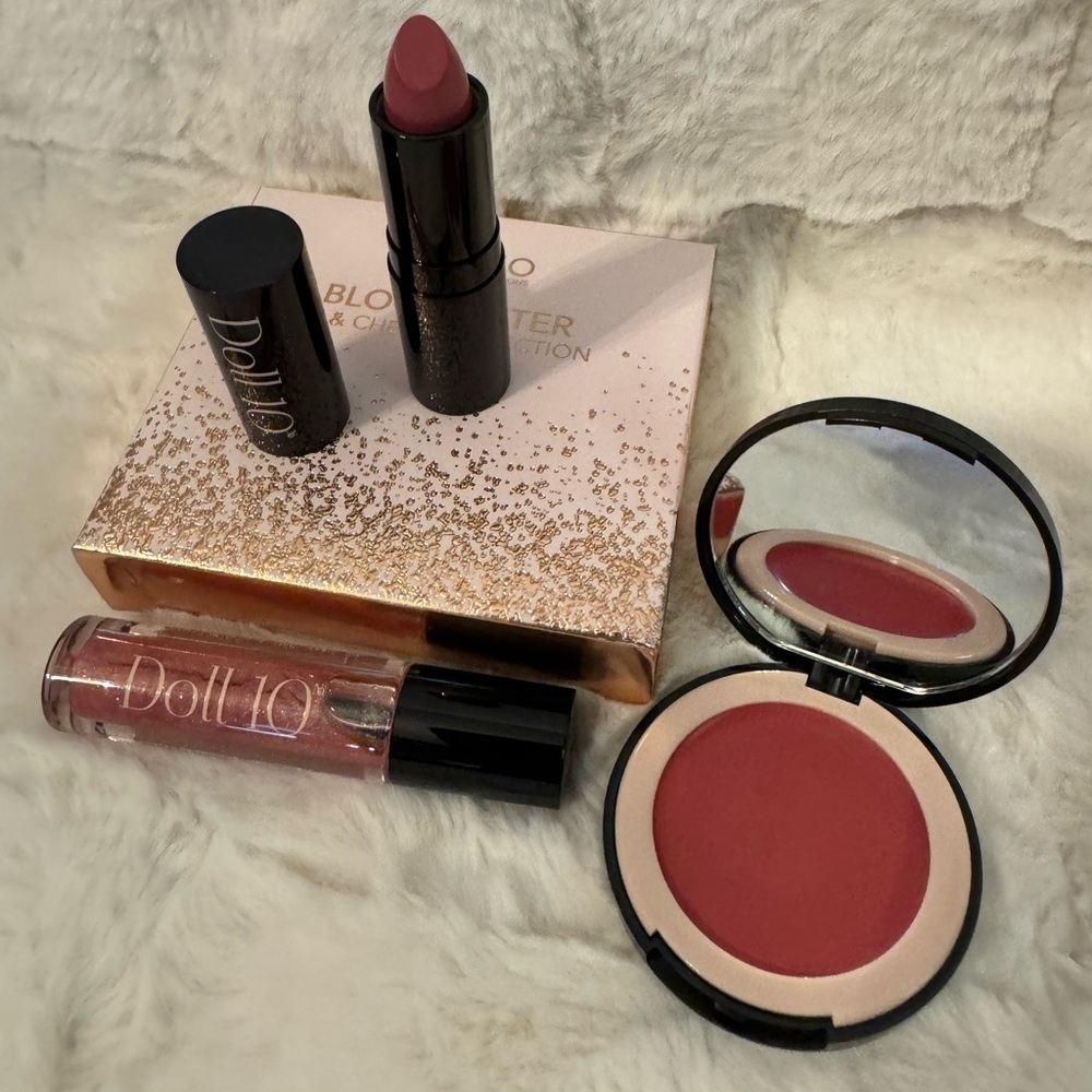 DOLL 10 Blockbuster Lip and Cheek Collection. BAE and SHE’s A 10. NIB